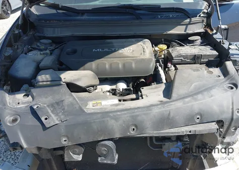 2016 Jeep Cherokee Latitude z USA, uszkodzony, nr VIN 1C4PJLCB5GW125173